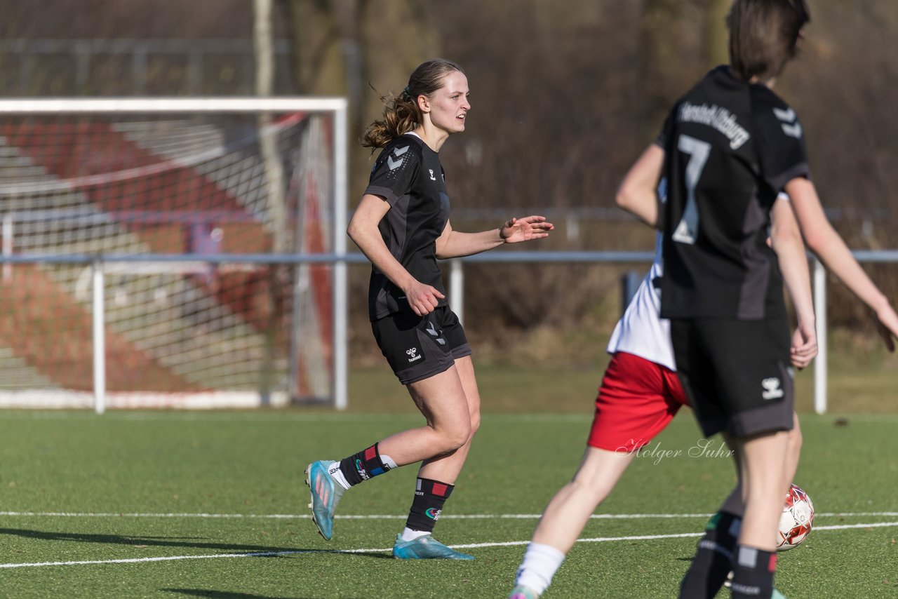 Bild 173 - wBJ SV Wahlstedt - SV Henstedt Ulzburg : Ergebnis: 0:1